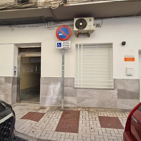 Vialia Suites Cinema Malaga Exterior photo