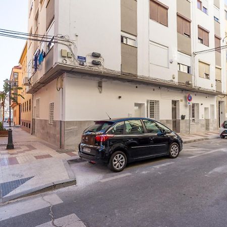 Vialia Suites Cinema Malaga Exterior photo